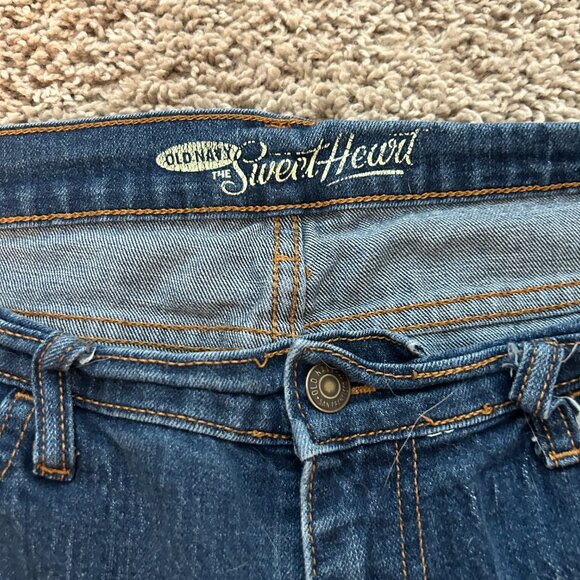 Old Navy Sweetheart Denim Shorts - Picture 2 of 3